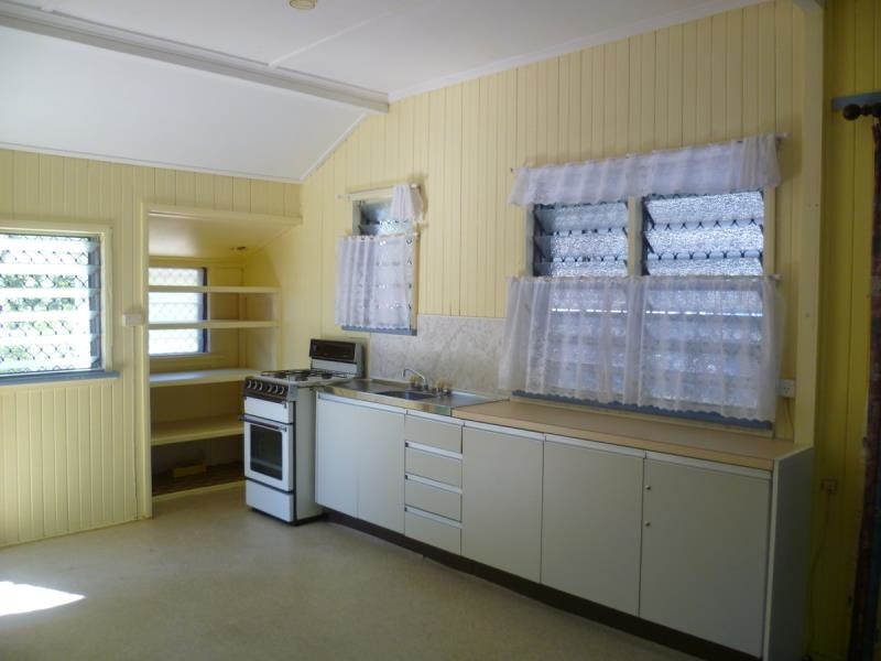 21 Welch Street, Park Avenue QLD 4701